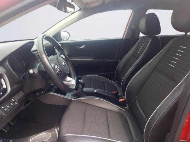 Kia Rio image 6