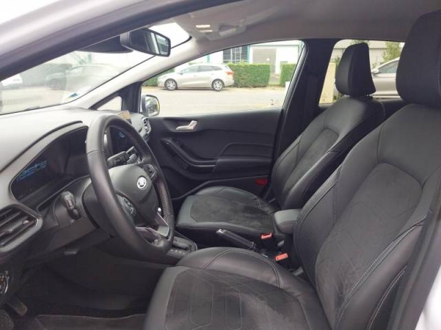 Ford Fiesta image 8