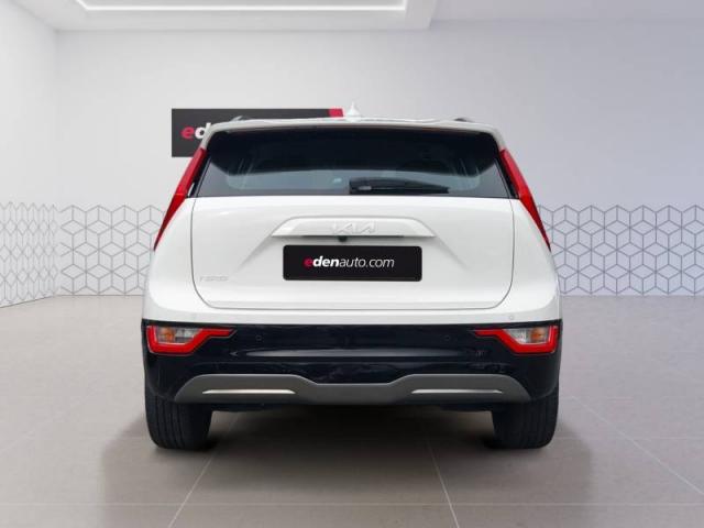 Kia Niro image 8