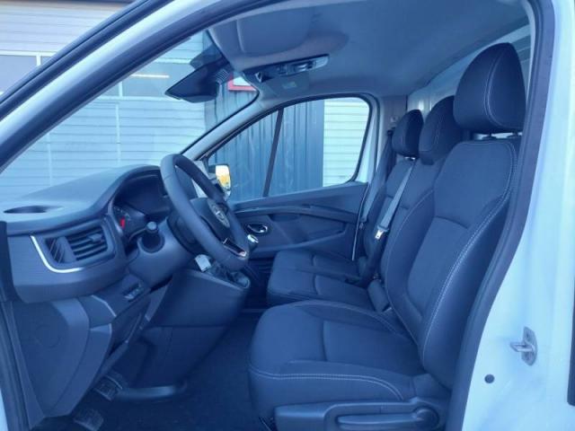 Nissan Primastar image 6