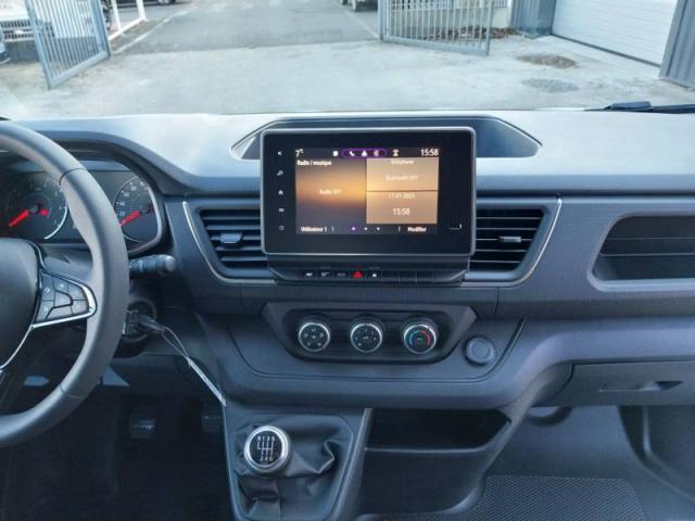 Nissan Primastar image 7