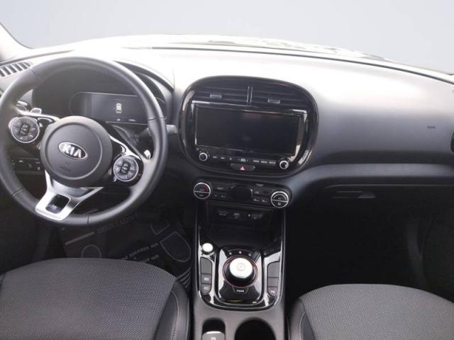 Kia E-Soul image 2