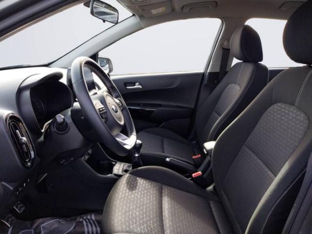 Kia Picanto image 9