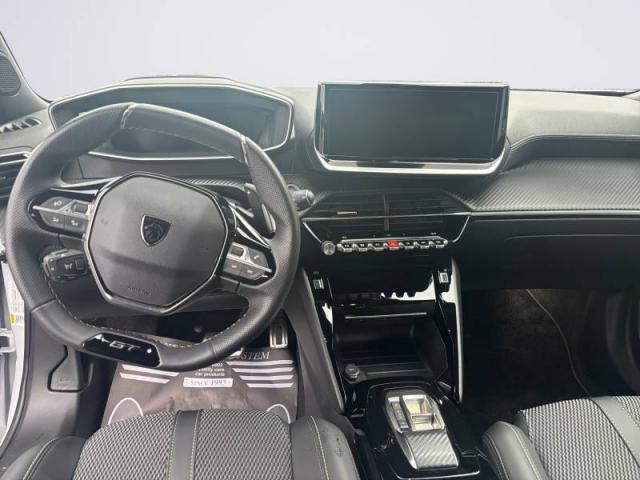 Peugeot 2008 image 3