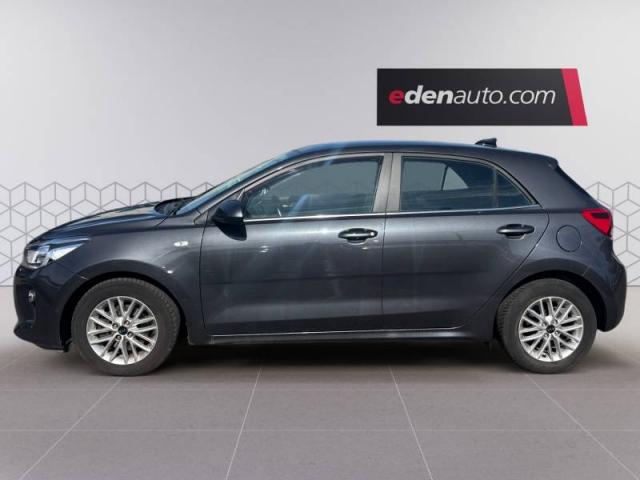 Kia Rio image 5