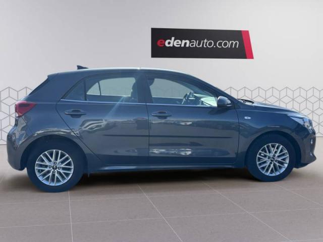 Kia Rio image 7