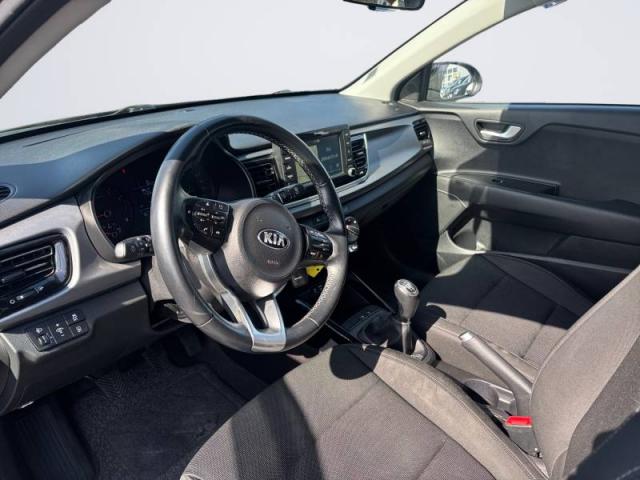 Kia Rio image 6