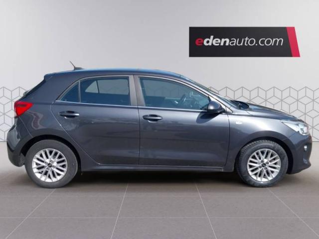 Kia Rio image 9