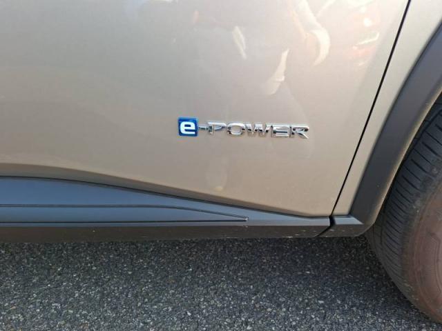 Nissan X-Trail image 9