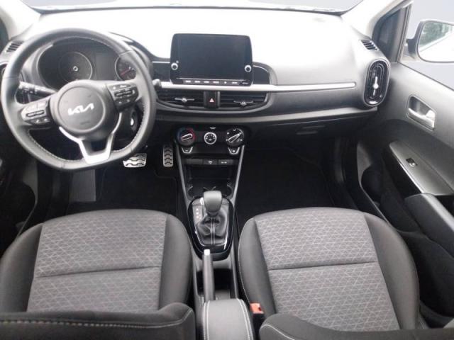 Kia Picanto image 8
