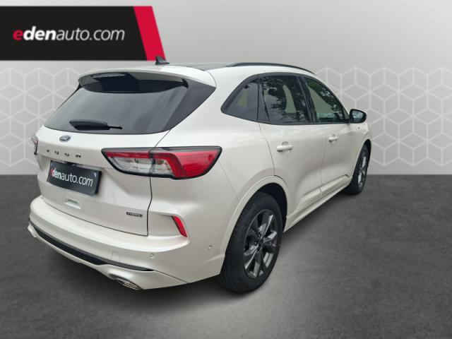 Ford Kuga image 1