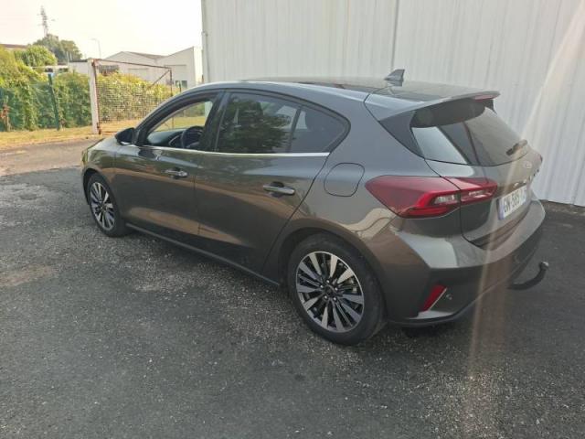 Ford Focus image 8