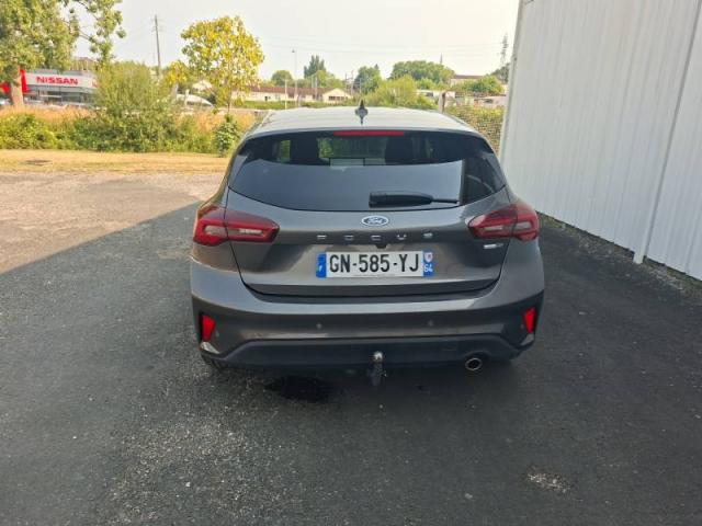 Ford Focus image 2