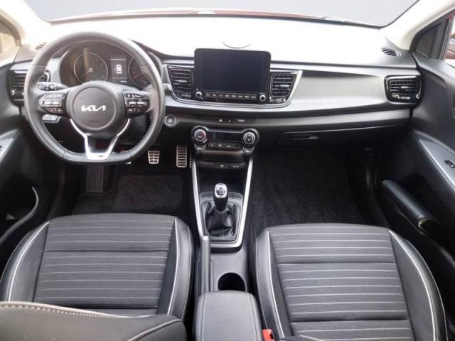 Kia Rio image 7