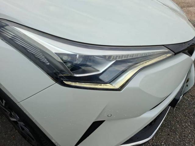 Toyota C-Hr image 6
