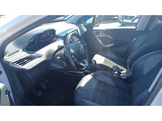 Peugeot 2008 image 4