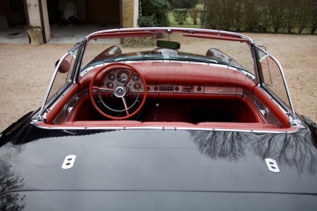 Ford Thunderbird image 3
