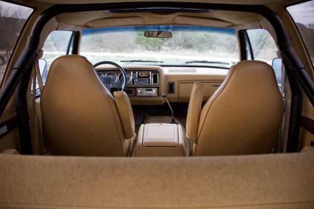 Dodge Ramcharger image 2