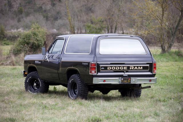 Dodge Ramcharger image 4
