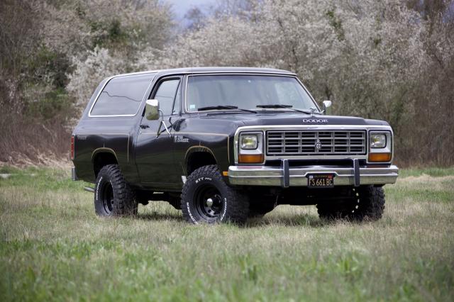 Dodge Ramcharger image 8