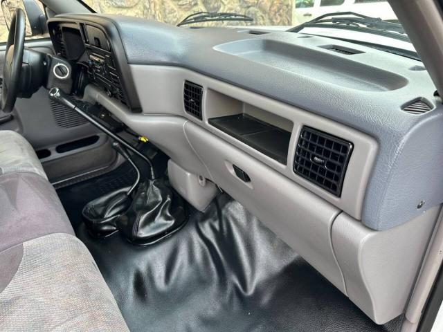 Dodge Ram 3500 Diesel 4x4 5.9l 12-Valve Cummins Turbo Di image 4