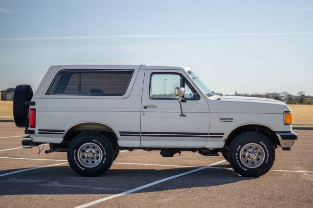 Ford Bronco Xlt 5.8l 4x4 image 9