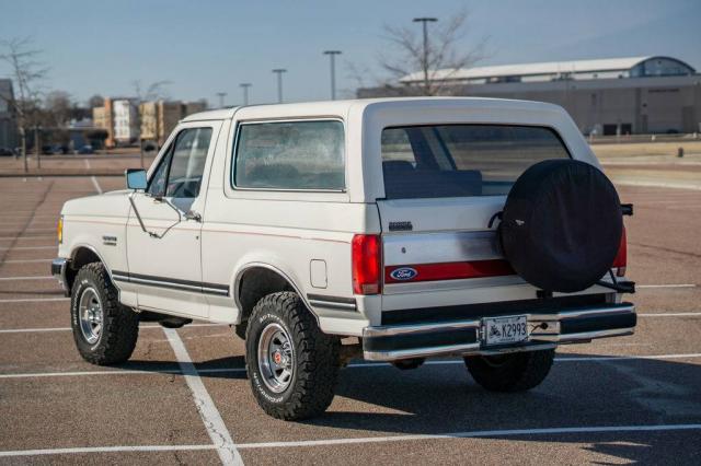 Ford Bronco Xlt 5.8l 4x4 image 6