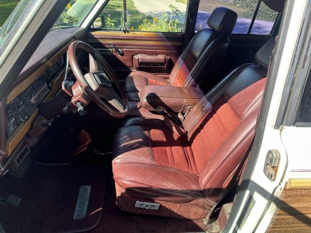 Jeep Grand Wagoneer image 8