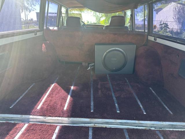 Jeep Grand Wagoneer image 2