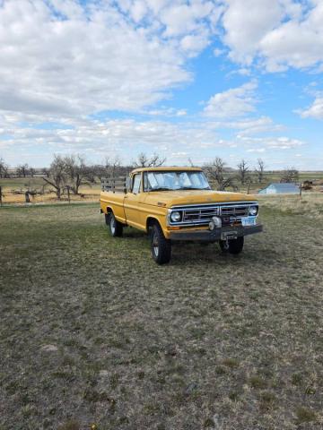 Ford F-250 4x4 image 2