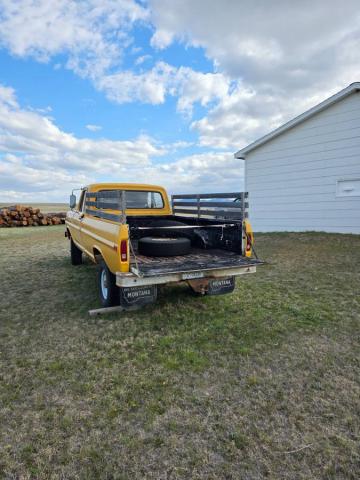 Ford F-250 4x4 image 1