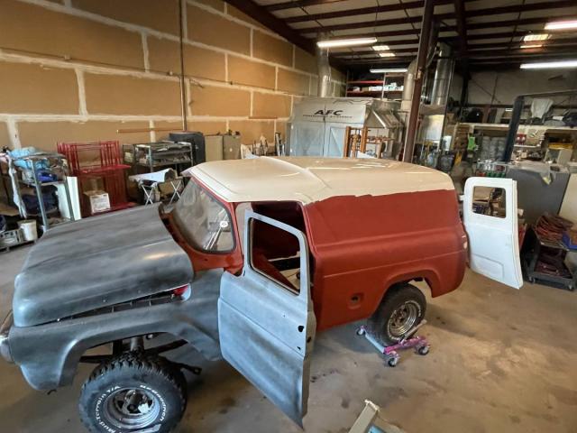 Ford F100 Custom image 1