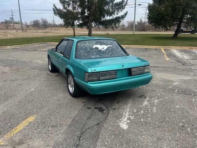 Ford Mustang image 5