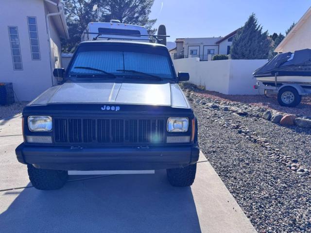 Jeep Comanche image 2