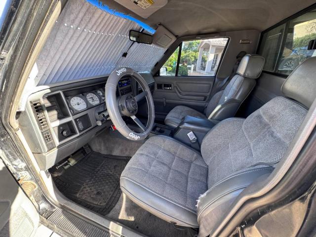 Jeep Comanche image 5