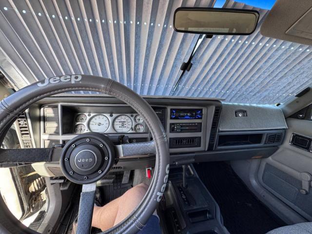 Jeep Comanche image 6