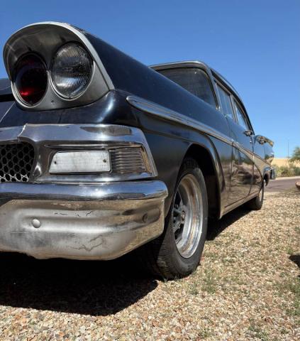 Ford Fairlane 500 image 8