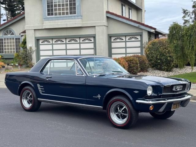 Ford Mustang image 9