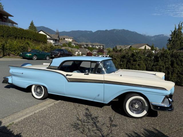 Ford Fairlane 500 image 1
