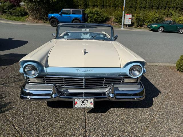 Ford Fairlane 500 image 2