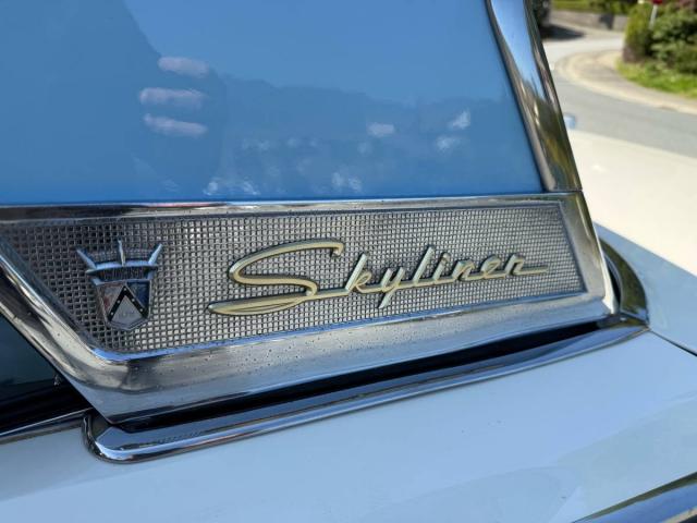 Ford Fairlane 500 image 8