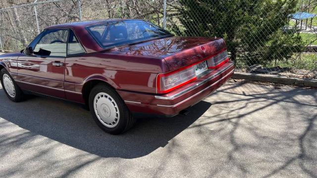 Cadillac Allante image 7