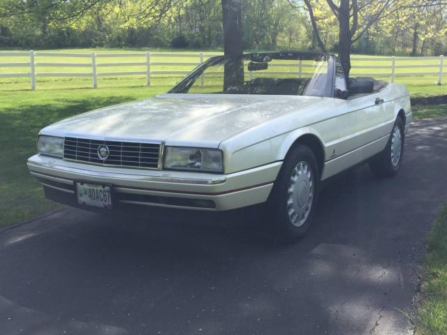 Cadillac Allante image 2