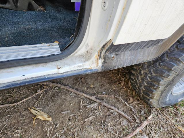 Ford Bronco image 8
