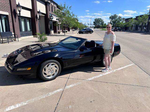 Chevrolet Corvette image 1