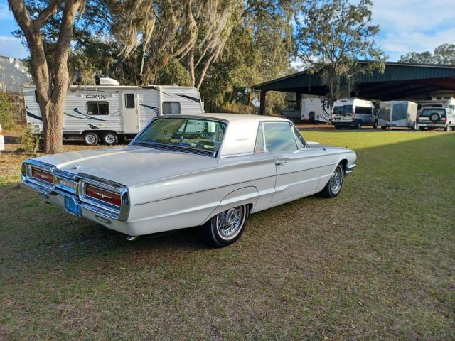 Ford Thunderbird Coupe image 7