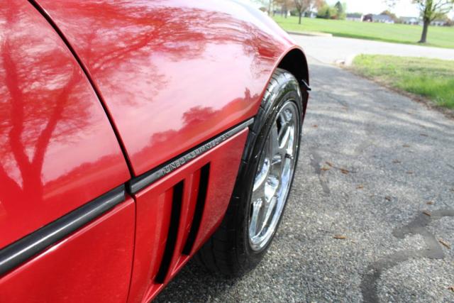 Chevrolet Corvette image 5