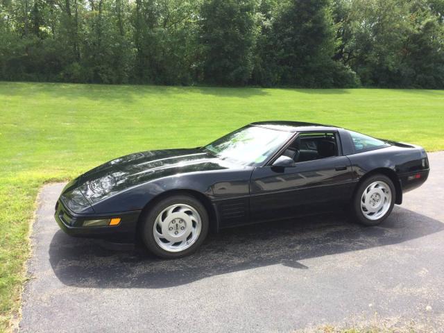 Chevrolet Corvette image 2