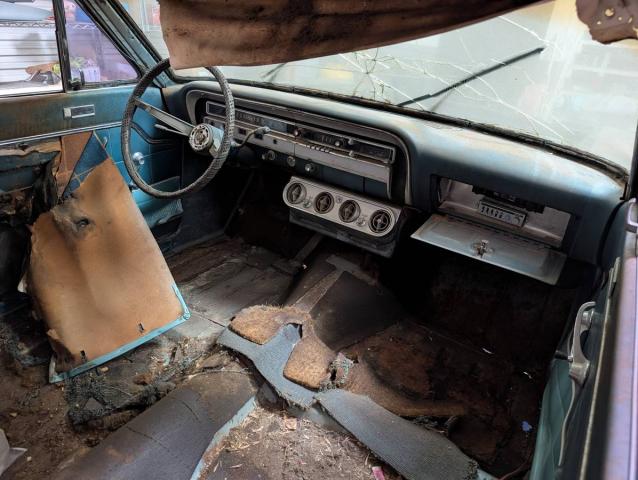 Ford Fairlane 500 image 3