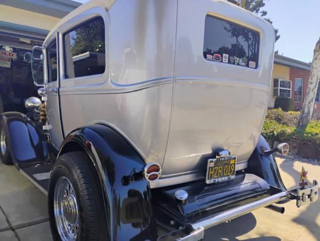 Ford Tudor Sedan image 5